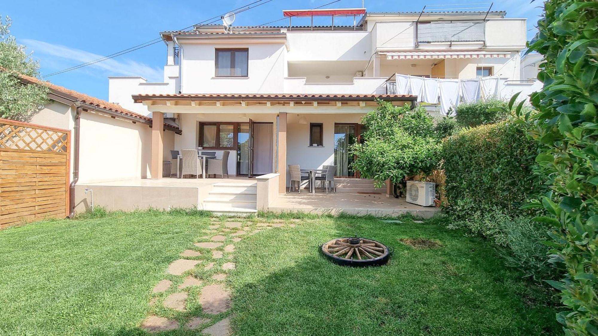 Doris One Apartment Novigrad  Bagian luar foto